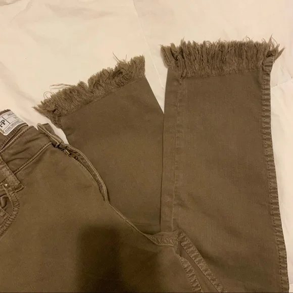 Free People Raw Hem Jeans - Picture 4 of 4